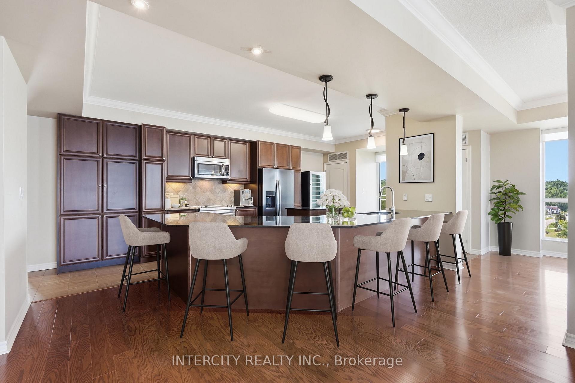 Photo 5 of Unit 901, 699 Aberdeen Boulevard, Midland — HOMEH