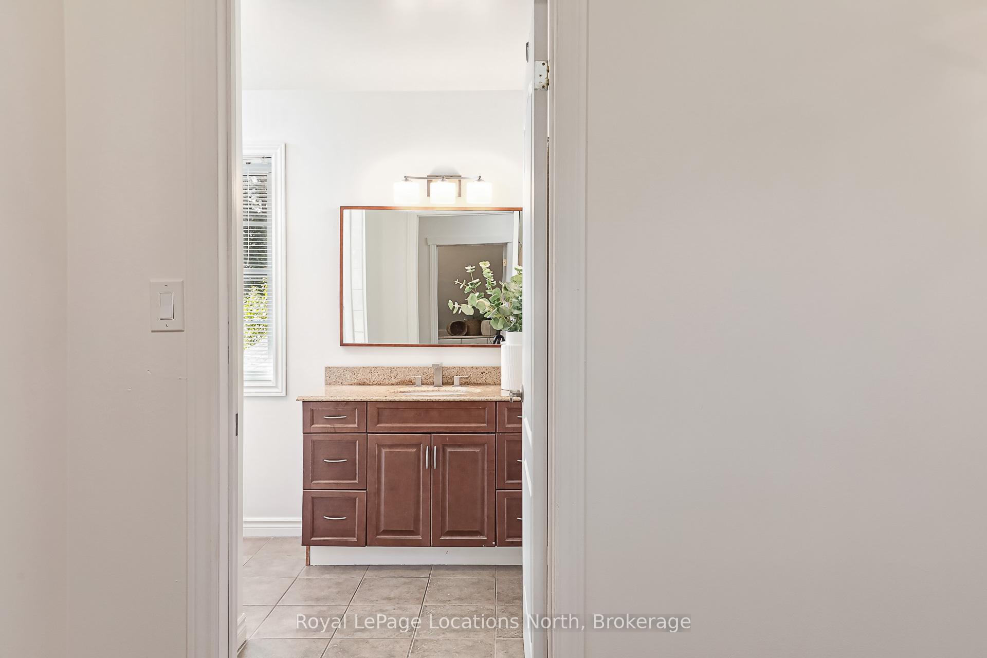 Photo 20 of 19 Melville Street, Clearview, Nottawa — HOMEH