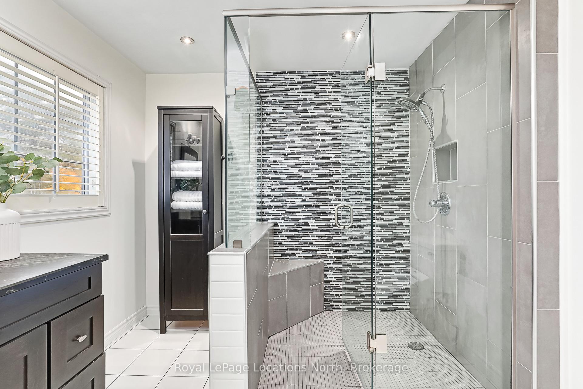 Photo 22 of 19 Melville Street, Clearview, Nottawa — HOMEH