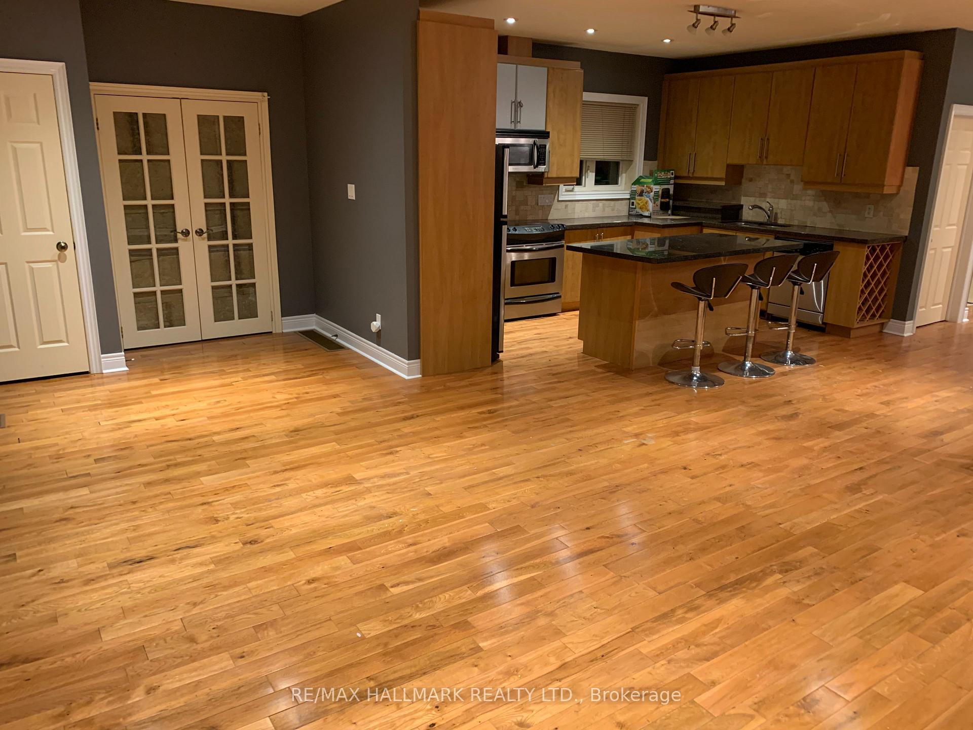 Photo 22 of 6 Griggsden Avenue, Etobicoke, Humber Heights — HOMEH