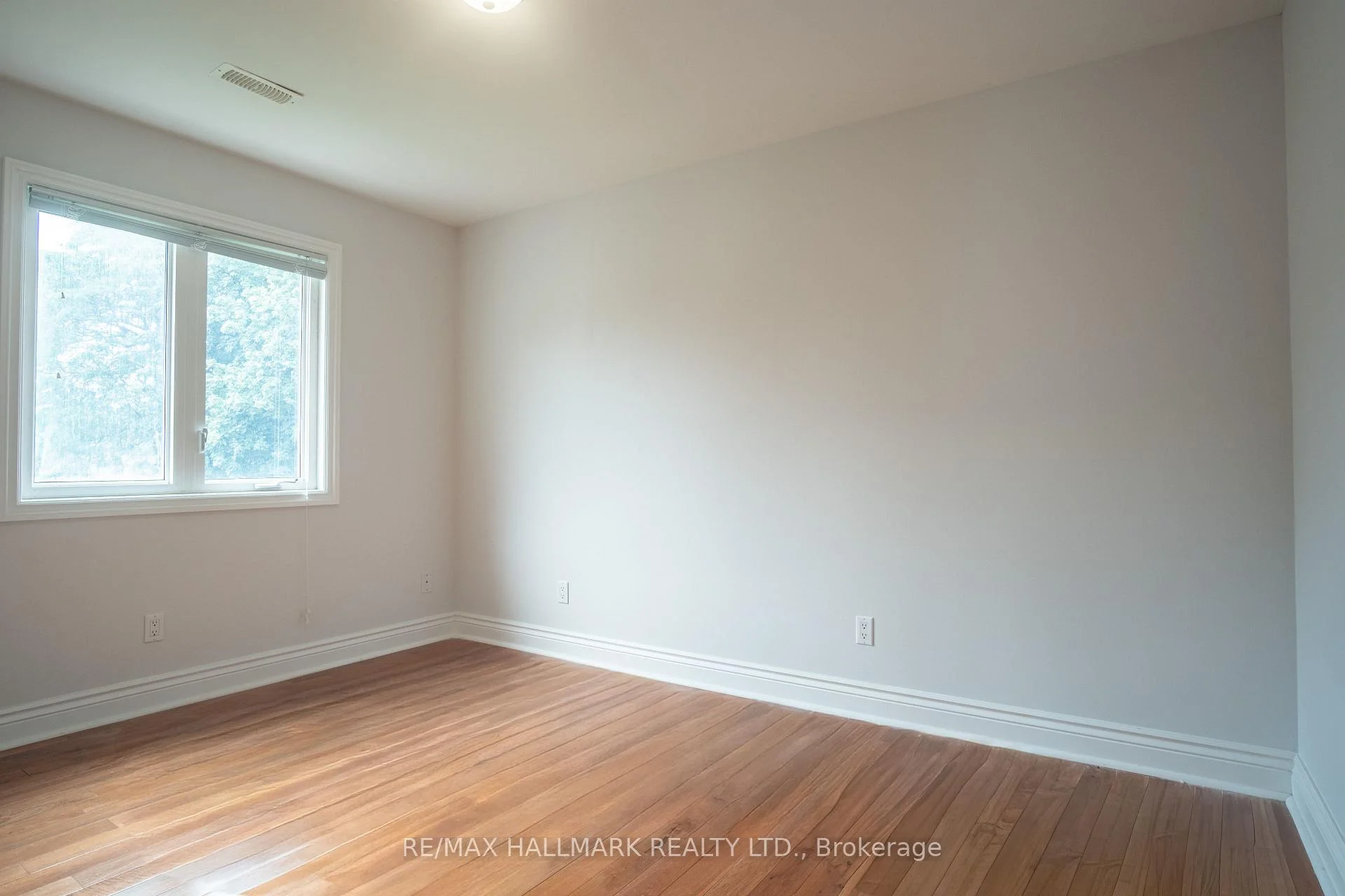 Photo 26 of 6 Griggsden Avenue, Etobicoke, Humber Heights — HOMEH
