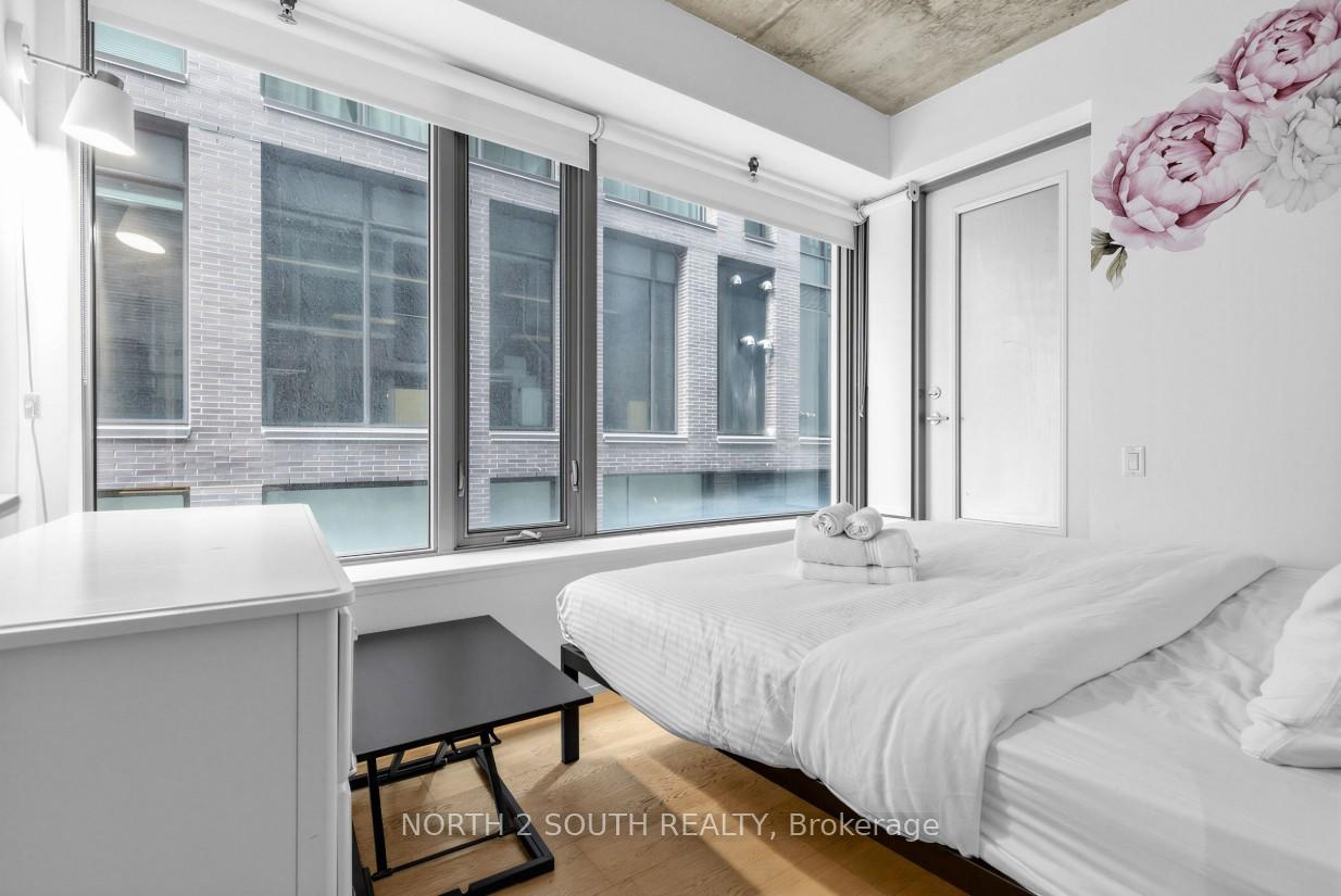 Photo 3 of Unit 225, 95 Bathurst Street, Toronto, Waterfront Communities — HOMEH