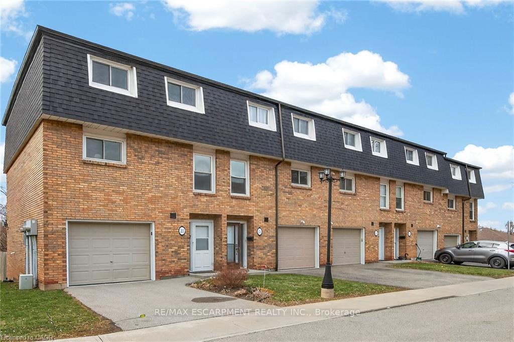 Front of 23 Rosedale Court