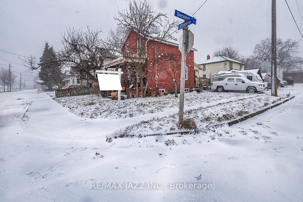 Photo 3 of 548 Front Street, Oshawa, Central — HOMEH