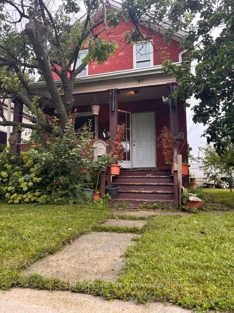 Photo of 548 Front Street