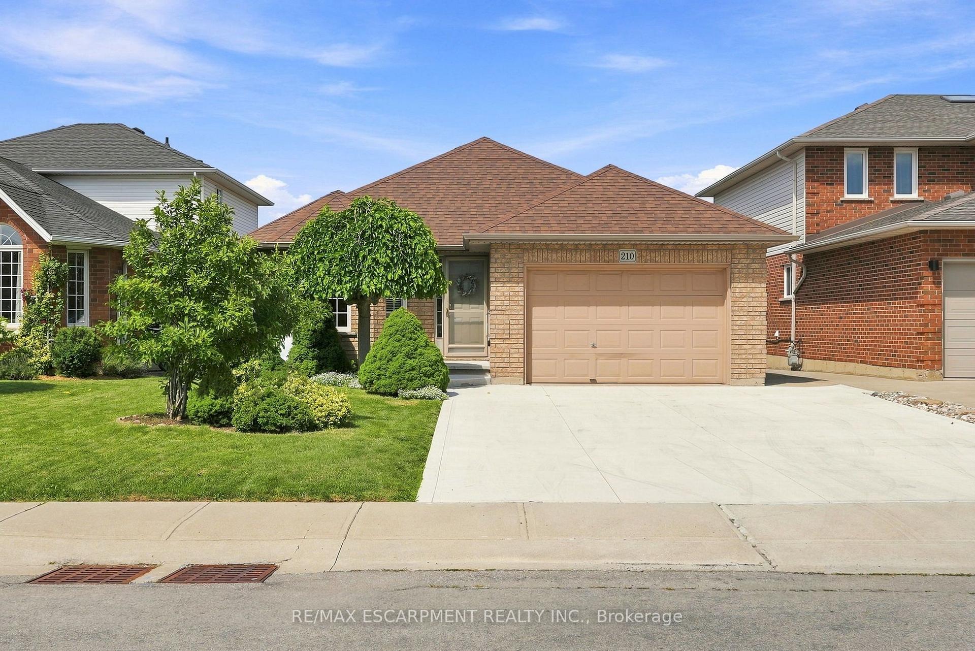 Photo 1 of 210 Bastille Street, Hamilton, Barnstown — HOMEH
