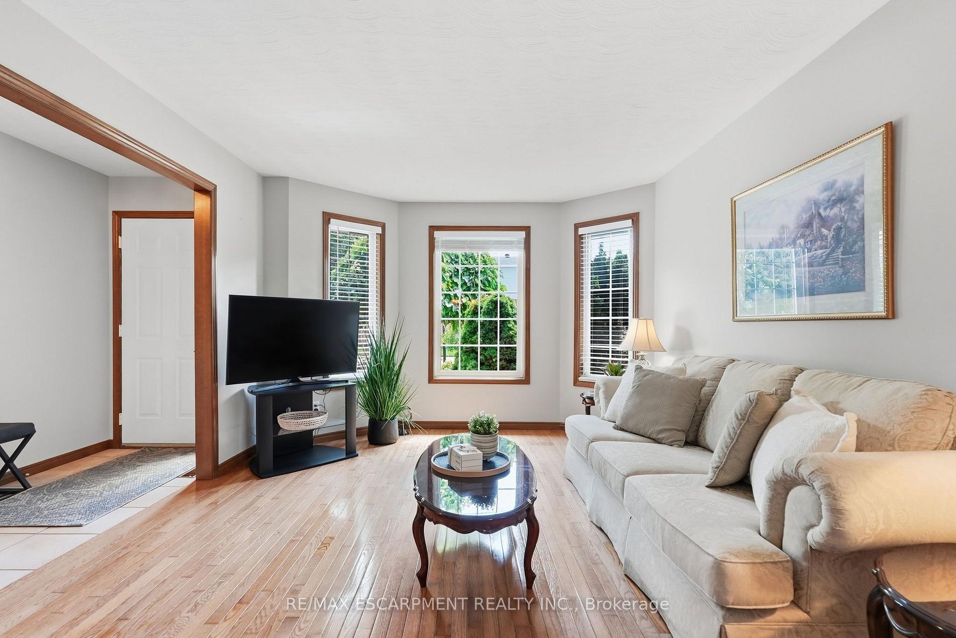 Photo 7 of 210 Bastille Street, Hamilton, Barnstown — HOMEH