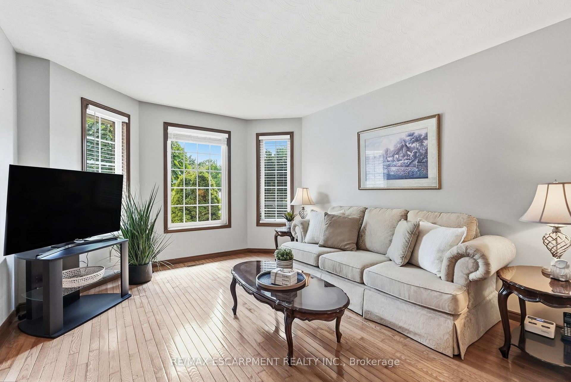 Photo 8 of 210 Bastille Street, Hamilton, Barnstown — HOMEH