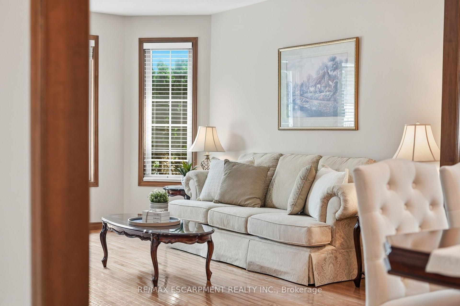 Photo 11 of 210 Bastille Street, Hamilton, Barnstown — HOMEH