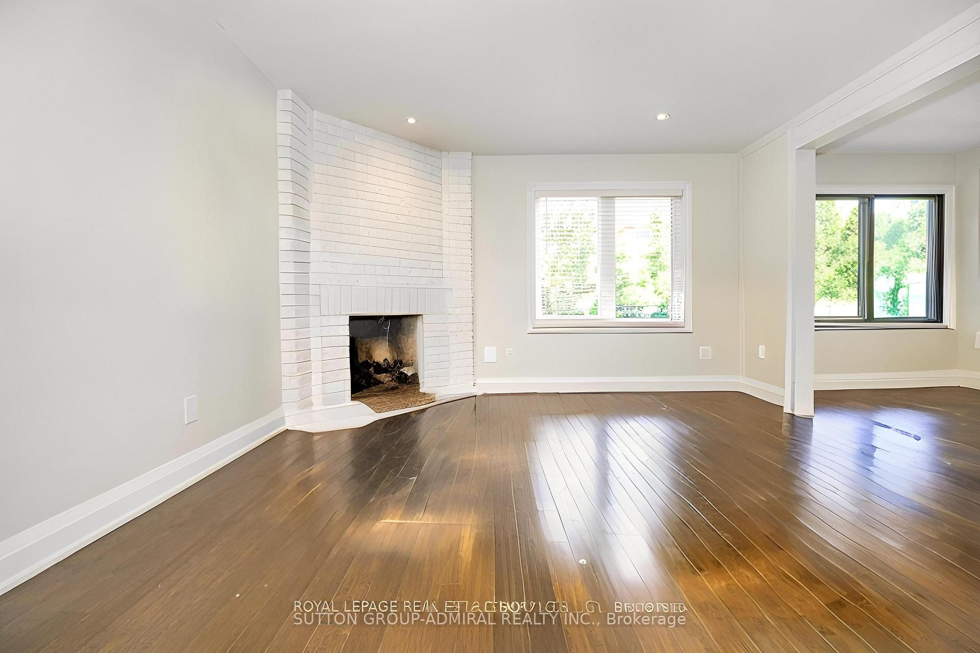 Photo 14 of 68 Patna Crescent, Vaughan, Maple — HOMEH