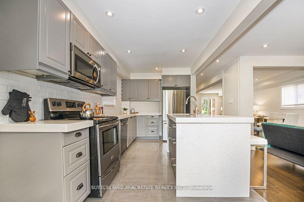 Photo 19 of 68 Patna Crescent, Vaughan, Maple — HOMEH