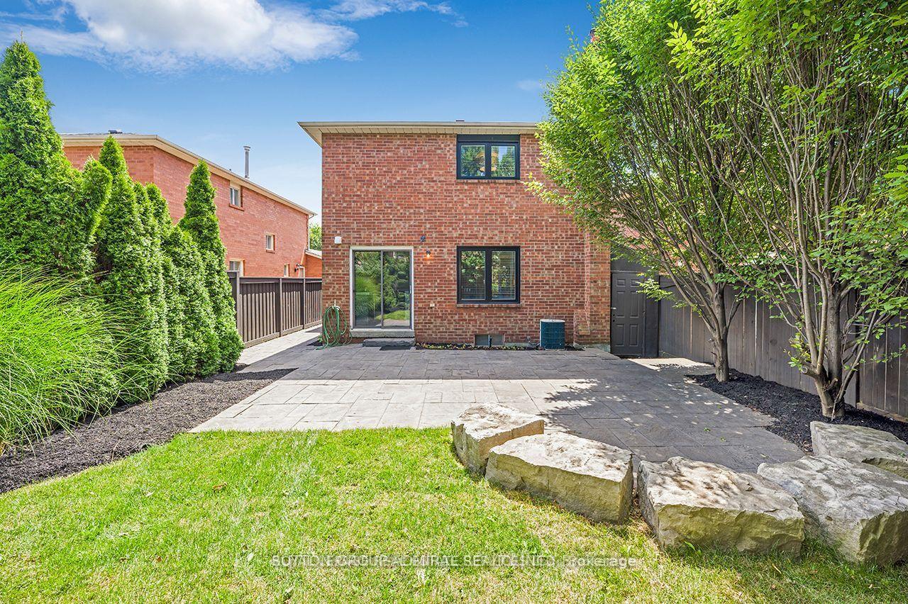 Photo 21 of 68 Patna Crescent, Vaughan, Maple — HOMEH