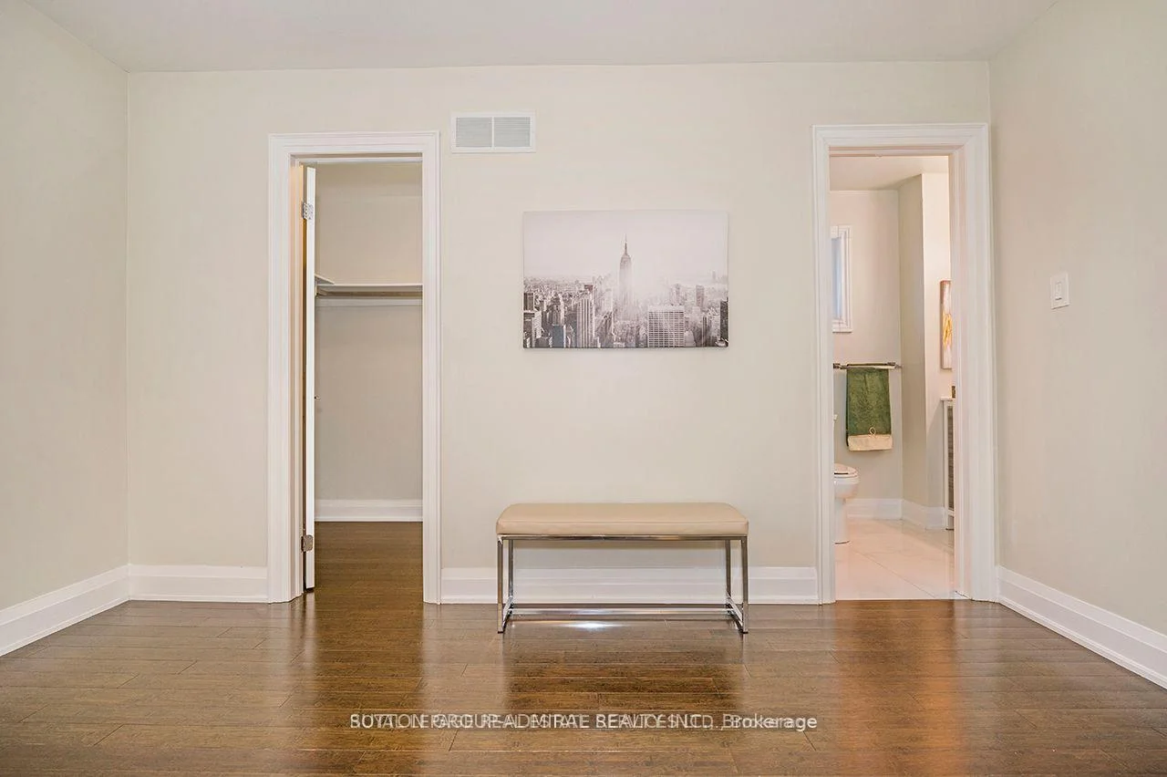 Photo 29 of 68 Patna Crescent, Vaughan, Maple — HOMEH