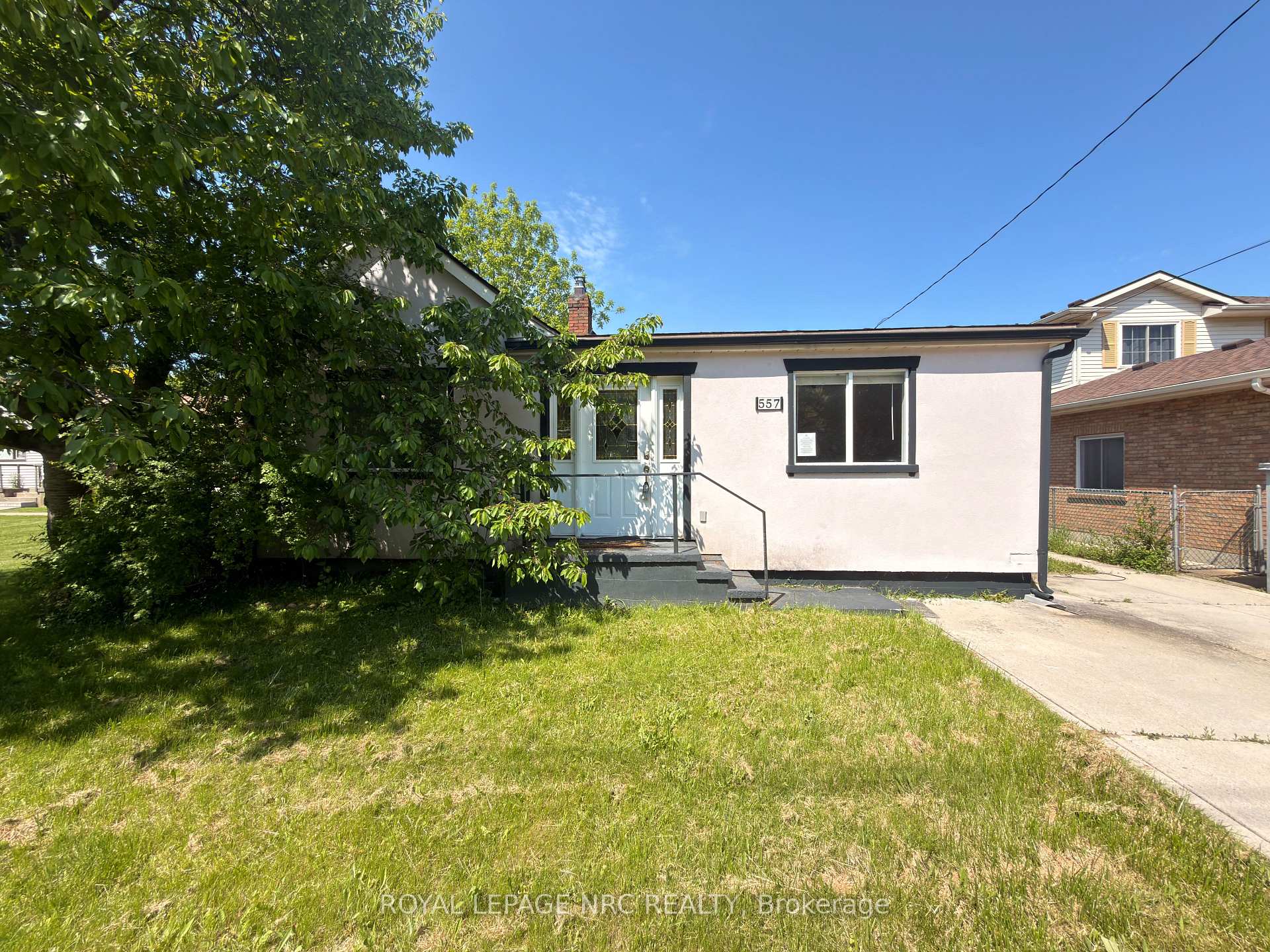 Photo 1 of 557 Geneva Street, St. Catharines, Lakeport — HOMEH