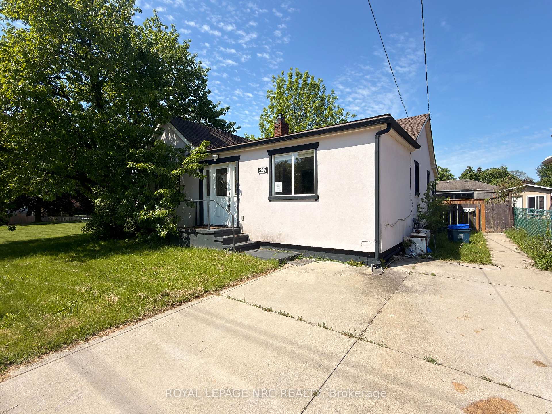 Photo 2 of 557 Geneva Street, St. Catharines, Lakeport — HOMEH