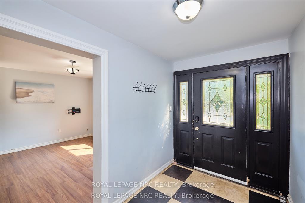 Photo 3 of 557 Geneva Street, St. Catharines, Lakeport — HOMEH