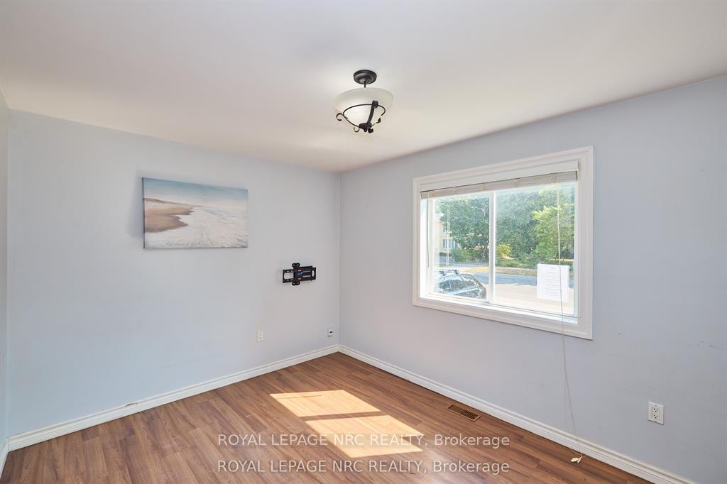 Photo 4 of 557 Geneva Street, St. Catharines, Lakeport — HOMEH
