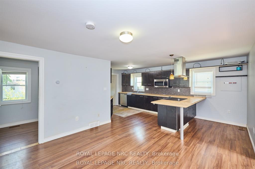 Photo 7 of 557 Geneva Street, St. Catharines, Lakeport — HOMEH