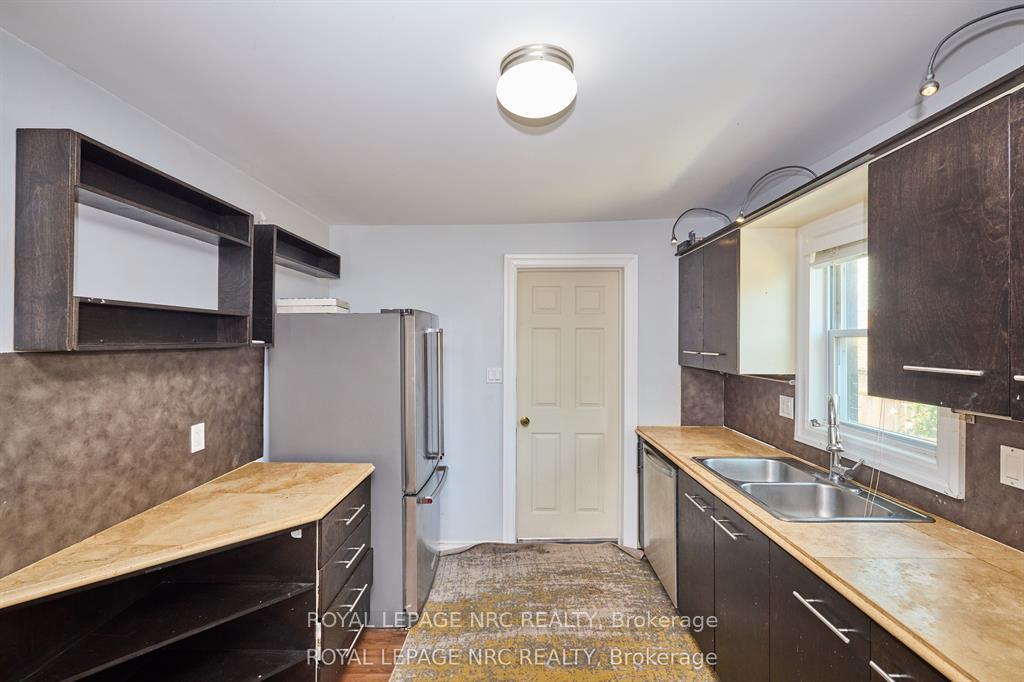 Photo 12 of 557 Geneva Street, St. Catharines, Lakeport — HOMEH