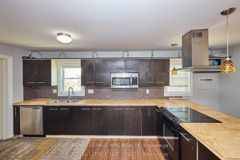 Photo 15 of 557 Geneva Street, St. Catharines, Lakeport — HOMEH