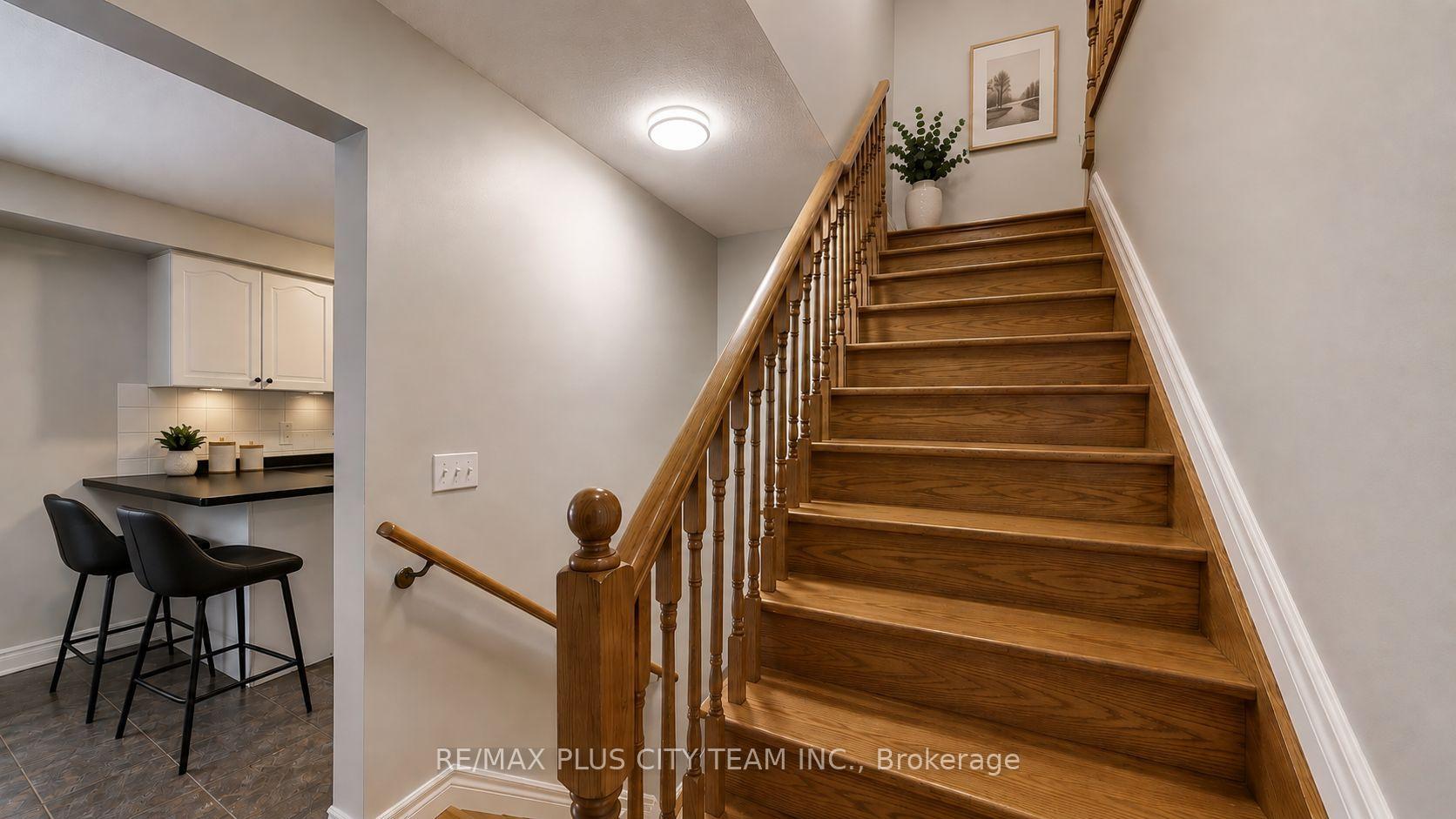 Photo 11 of 4 Slessor Lane, Brampton, Bram East — HOMEH