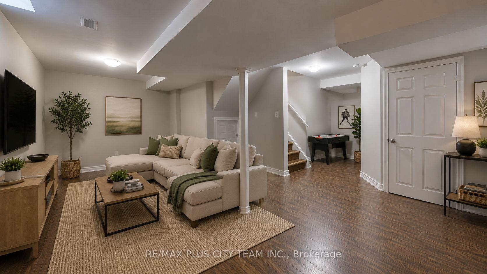 Photo 19 of 4 Slessor Lane, Brampton, Bram East — HOMEH