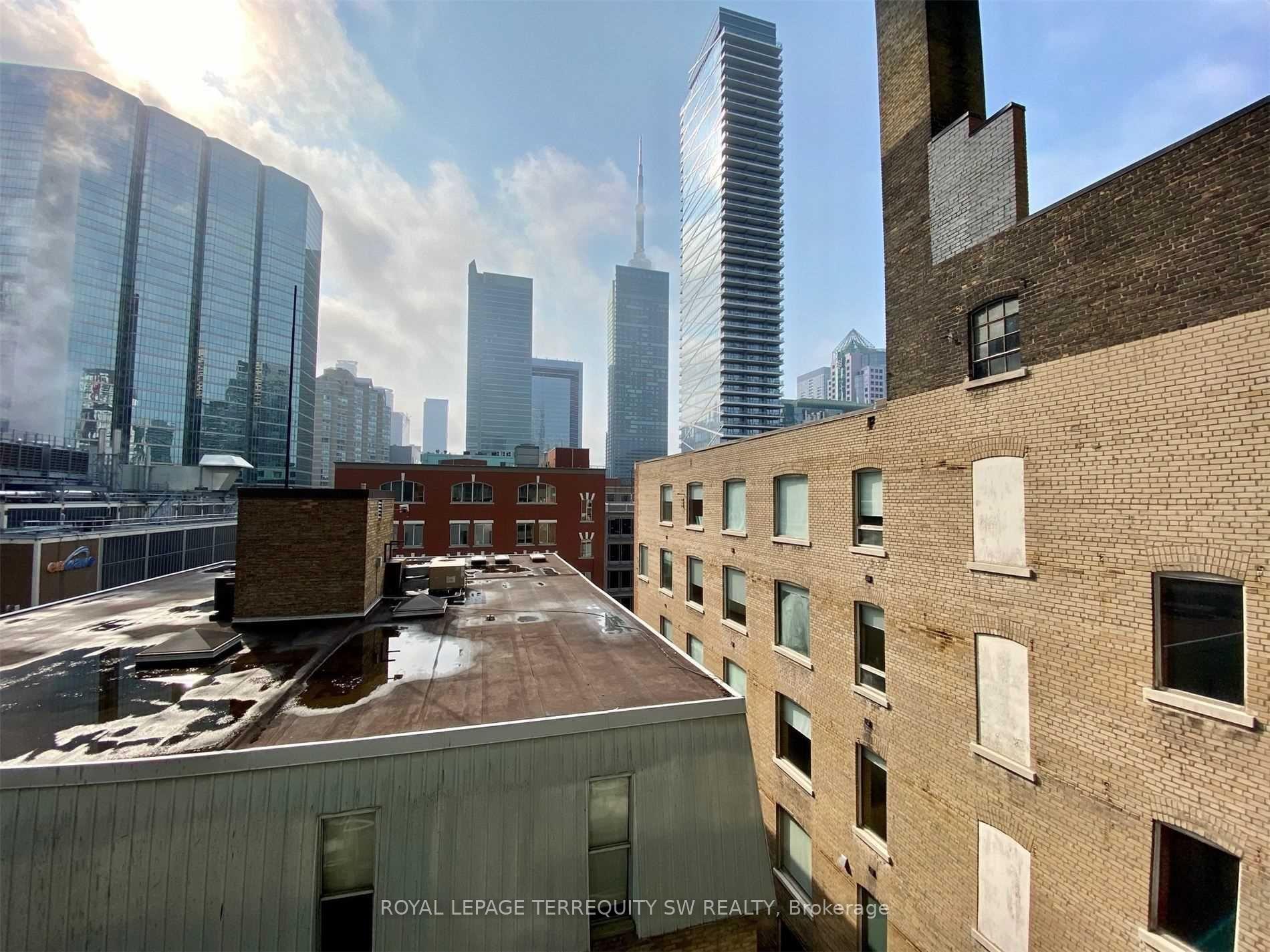 Photo 13 of Unit 613, 126 Simcoe Street, Toronto, Waterfront Communities — HOMEH
