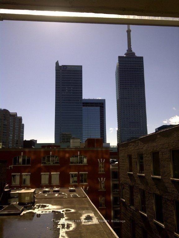 Photo 14 of Unit 613, 126 Simcoe Street, Toronto, Waterfront Communities — HOMEH