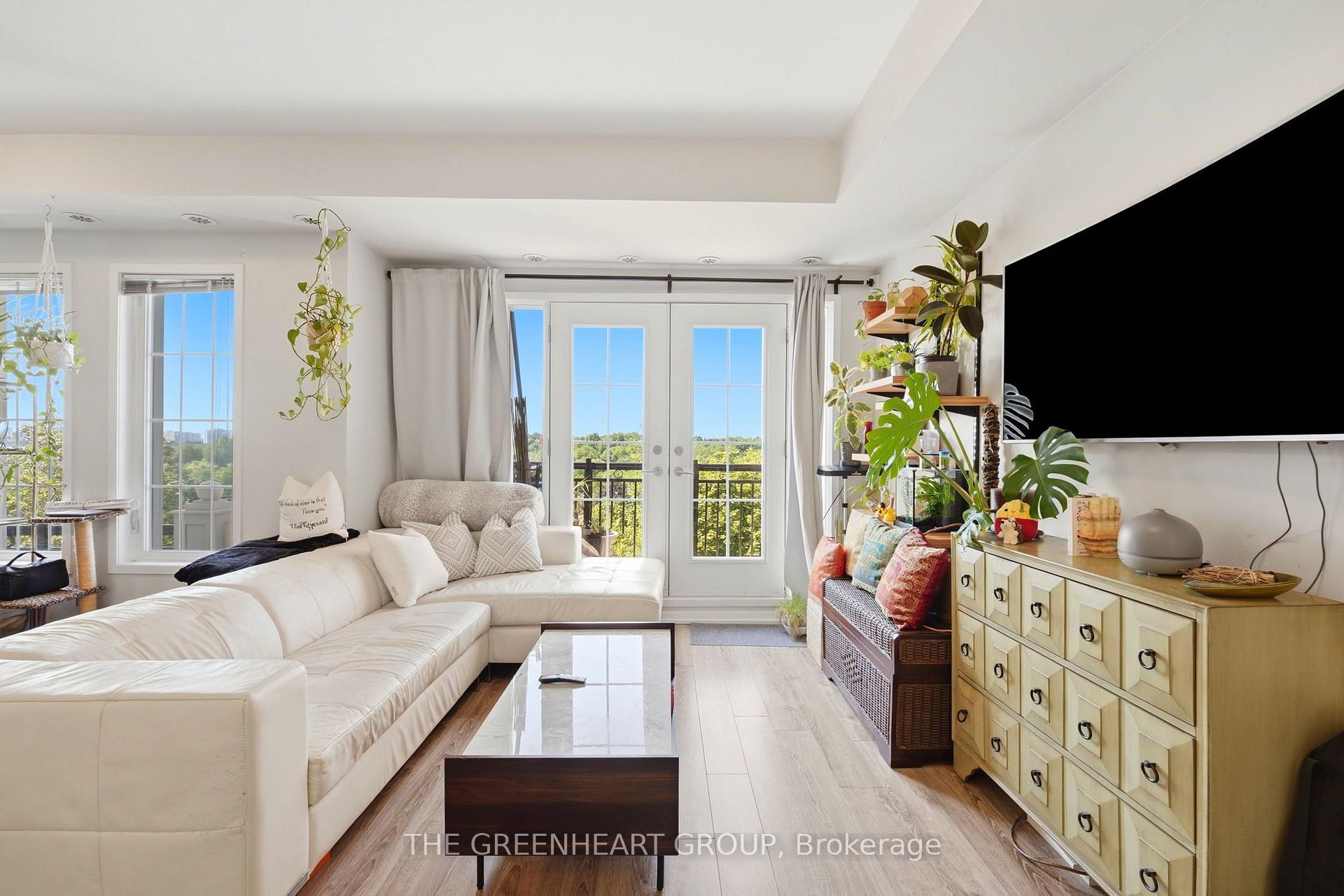 Photo 6 of Unit C28, 26 Bruce Street, Vaughan, East Woodbridge — HOMEH