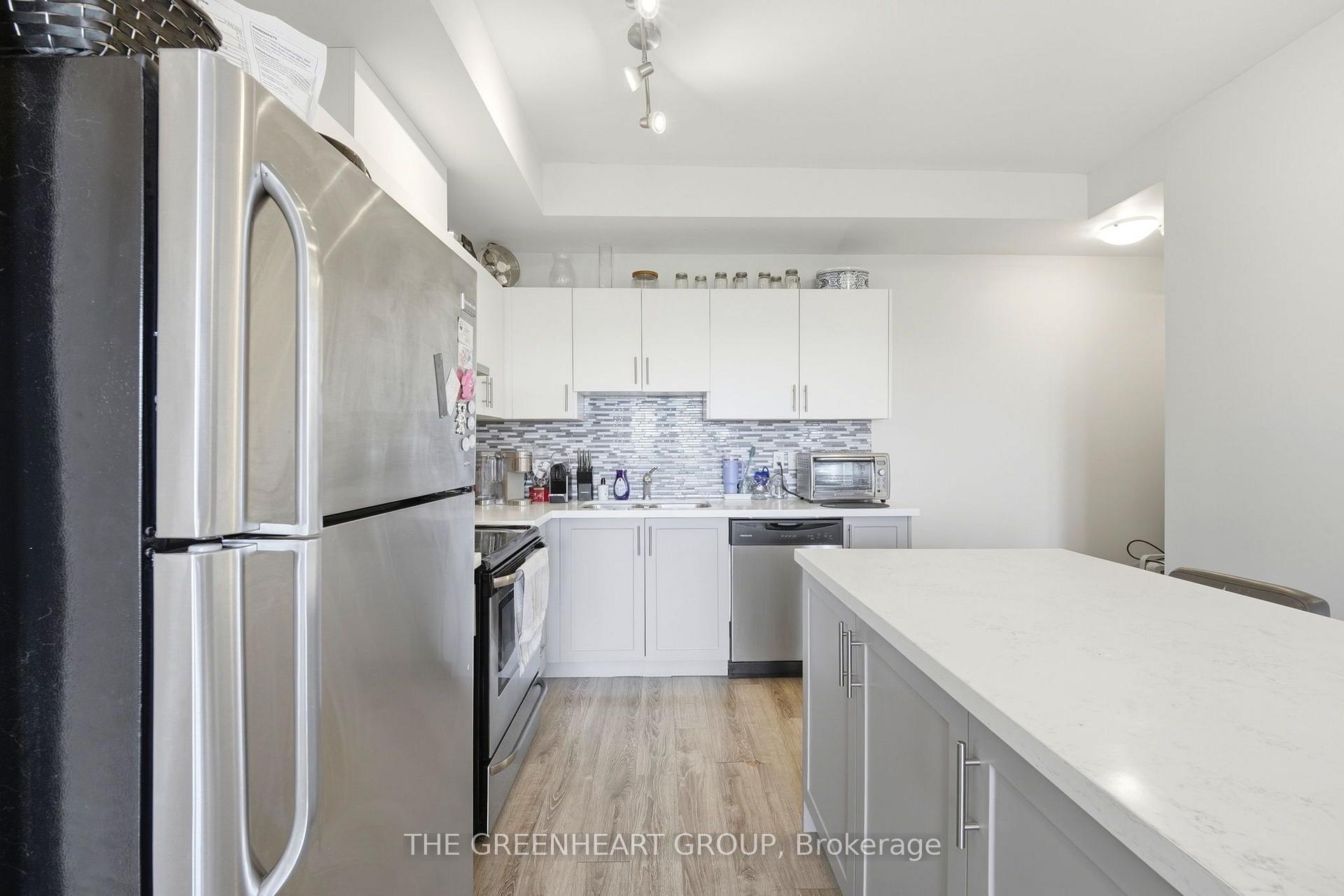 Photo 14 of Unit C28, 26 Bruce Street, Vaughan, East Woodbridge — HOMEH
