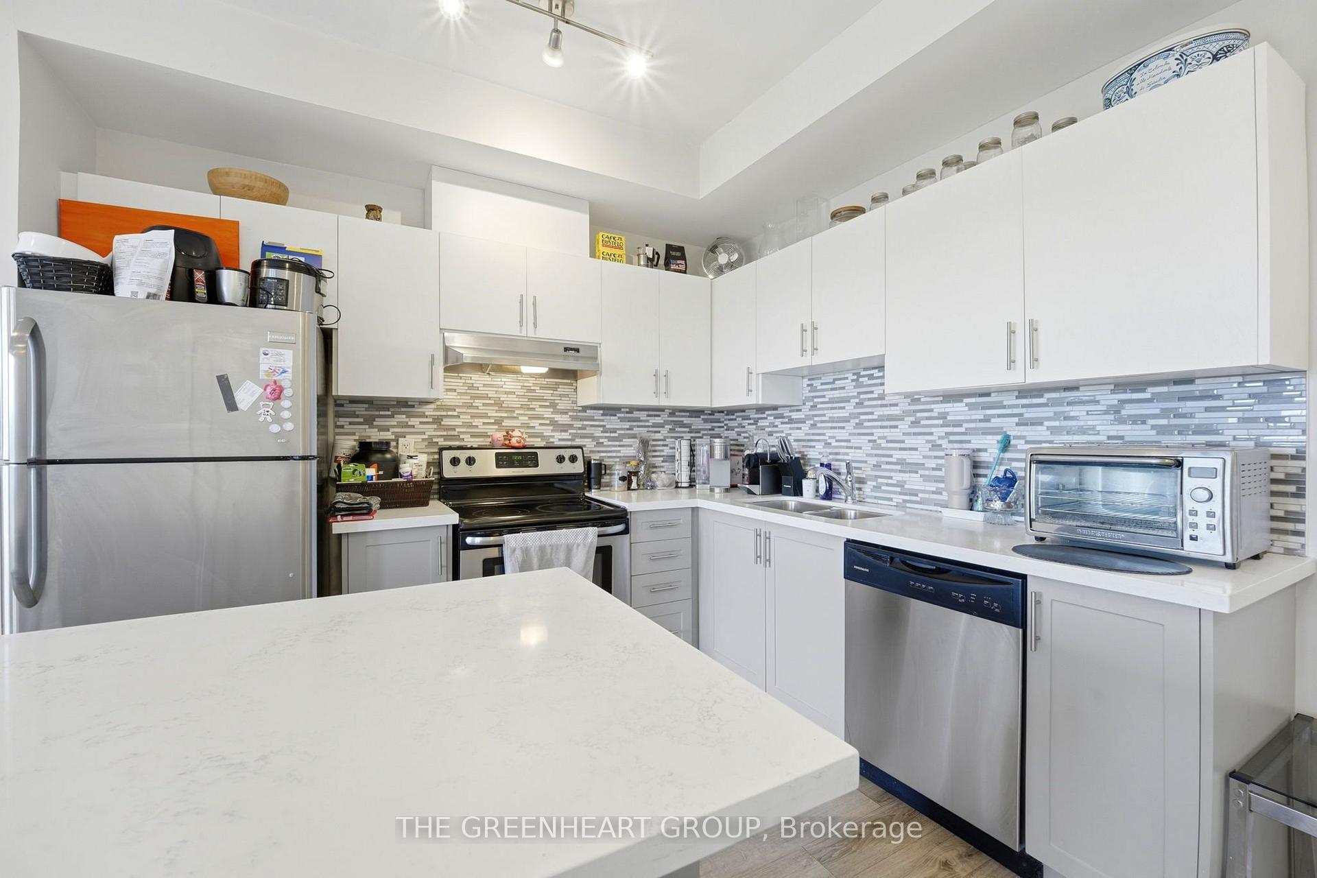 Photo 15 of Unit C28, 26 Bruce Street, Vaughan, East Woodbridge — HOMEH