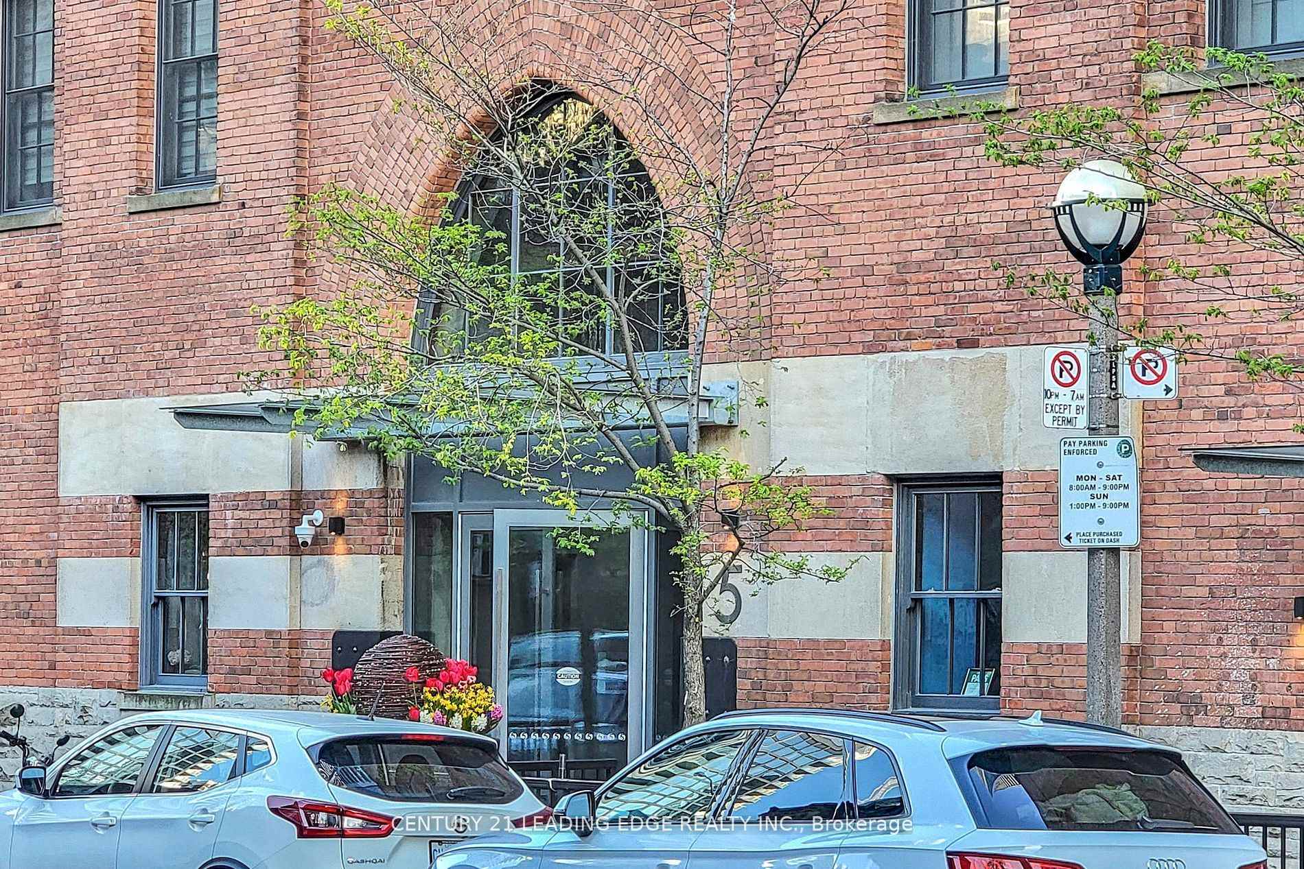 Photo 4 of Unit 418, 5 St Joseph Street, Toronto, Bay Street Corridor — HOMEH