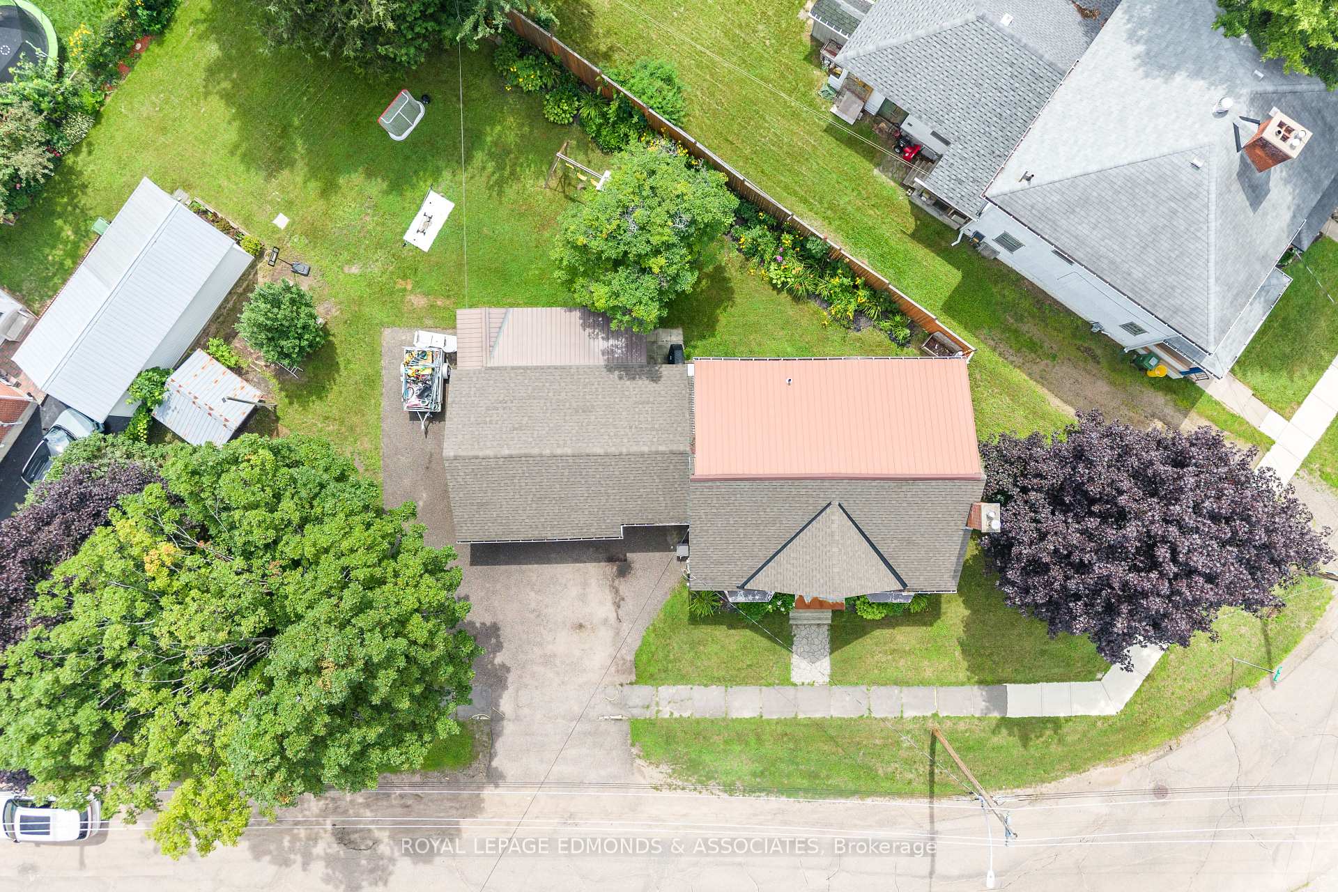 Photo 4 of 734 Front Street, Pembroke, Pembroke — HOMEH