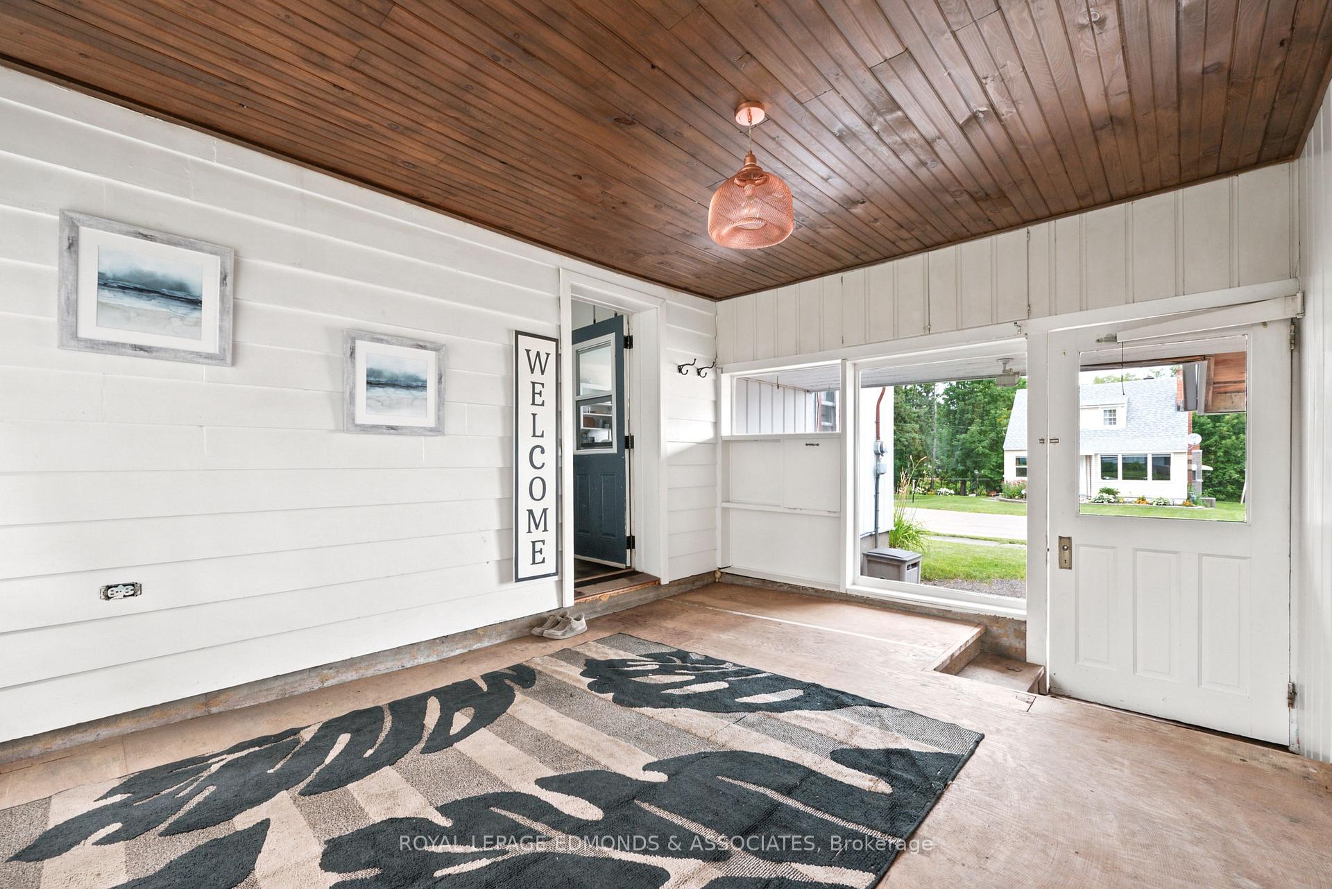 Photo 6 of 734 Front Street, Pembroke, Pembroke — HOMEH