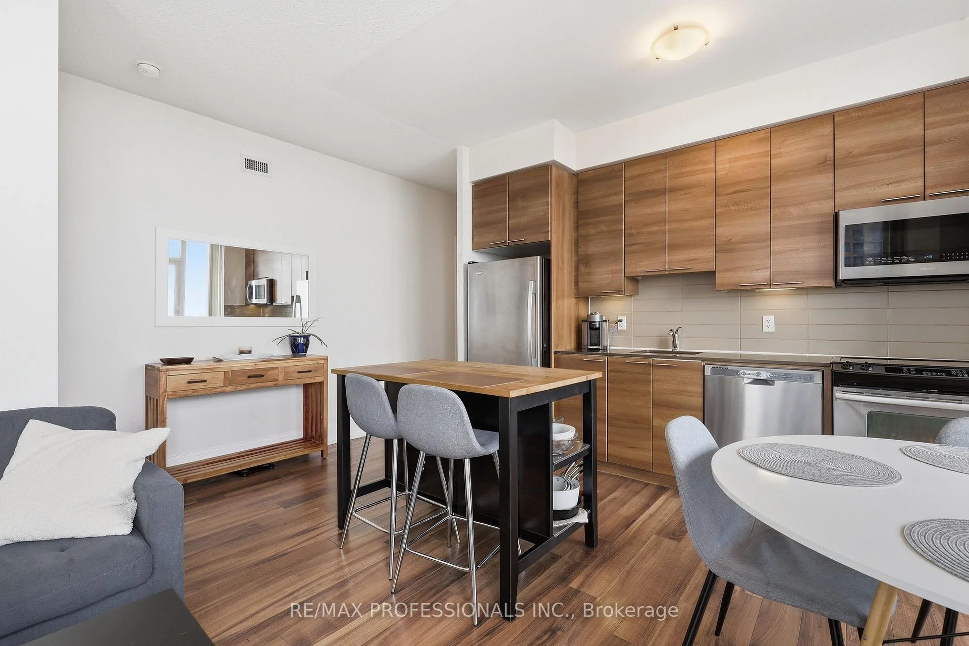 Photo 18 of Unit 1602, 15 Viking Lane, Etobicoke, Islington-City Centre West — HOMEH