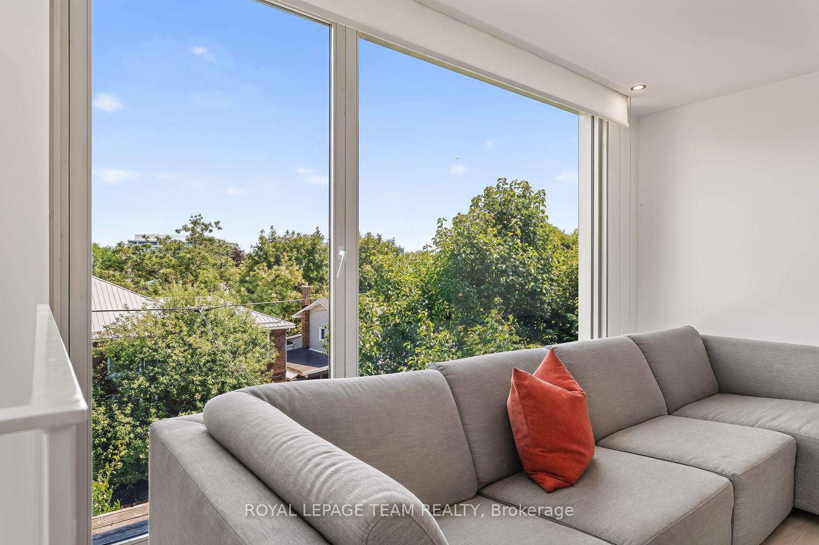 Photo 20 of Unit 2, 142 Ivy Crescent, Ottawa, Lindenlea — HOMEH