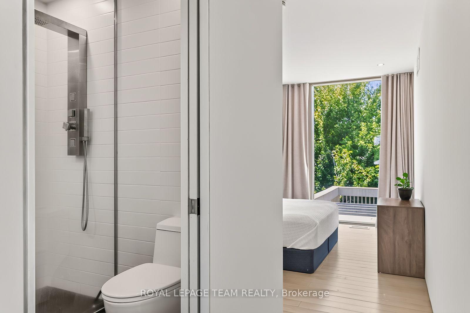 Photo 22 of Unit 2, 142 Ivy Crescent, Ottawa, Lindenlea — HOMEH