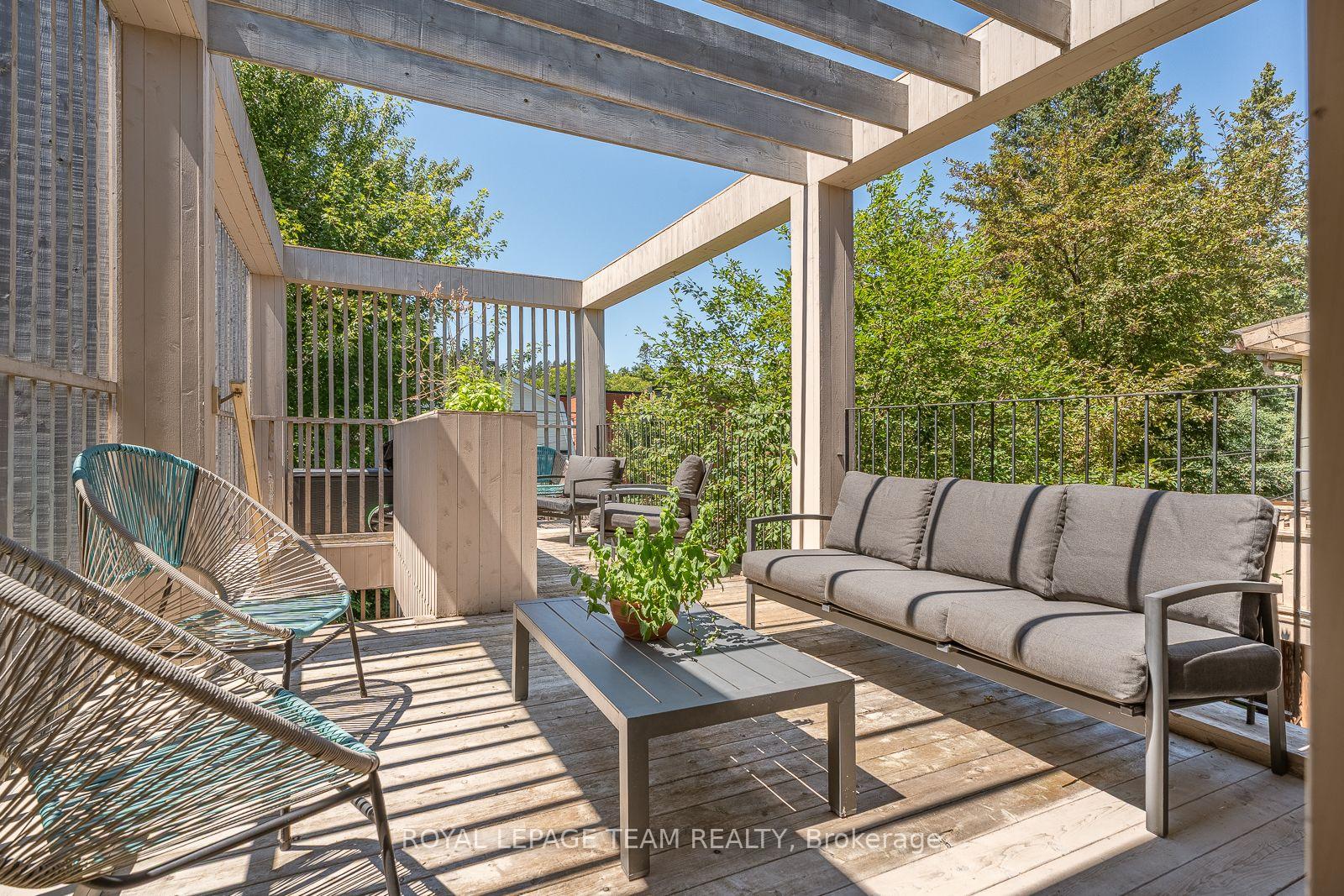 Photo 31 of Unit 2, 142 Ivy Crescent, Ottawa, Lindenlea — HOMEH