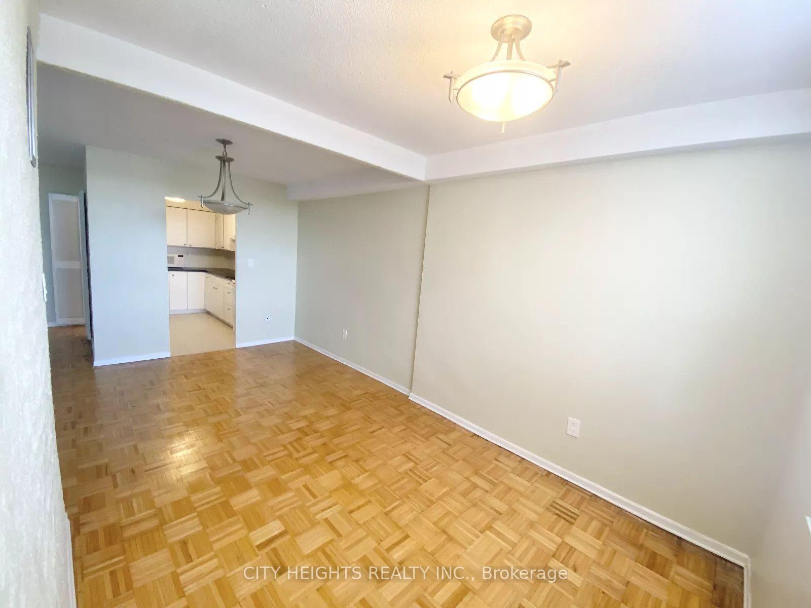 Photo 10 of Unit 711, 10 Edgecliff Golfway, Toronto, Flemingdon Park — HOMEH