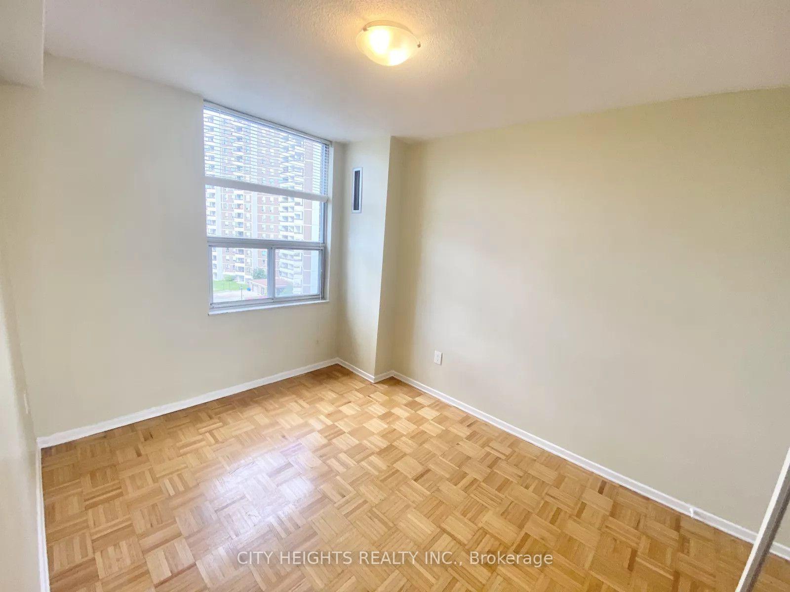 Photo 15 of Unit 711, 10 Edgecliff Golfway, Toronto, Flemingdon Park — HOMEH