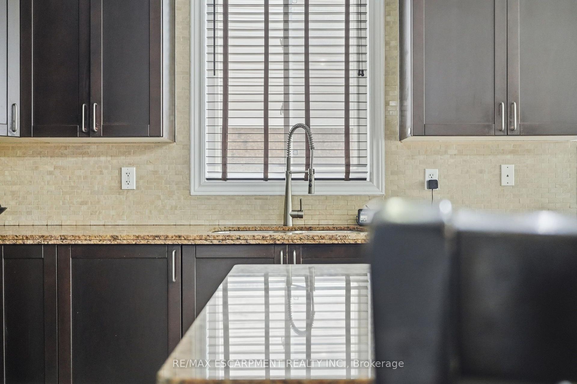 Photo 11 of 108 Fowler Drive, Hamilton, Binbrook — HOMEH