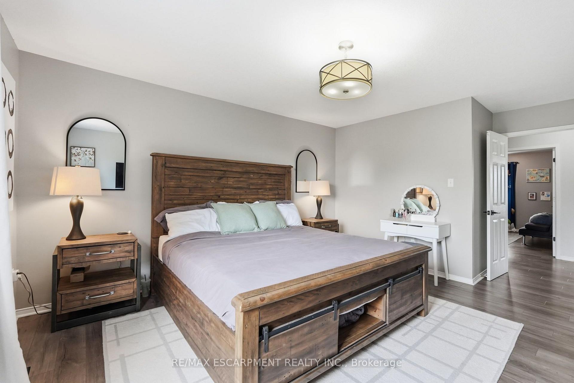 Photo 23 of 108 Fowler Drive, Hamilton, Binbrook — HOMEH