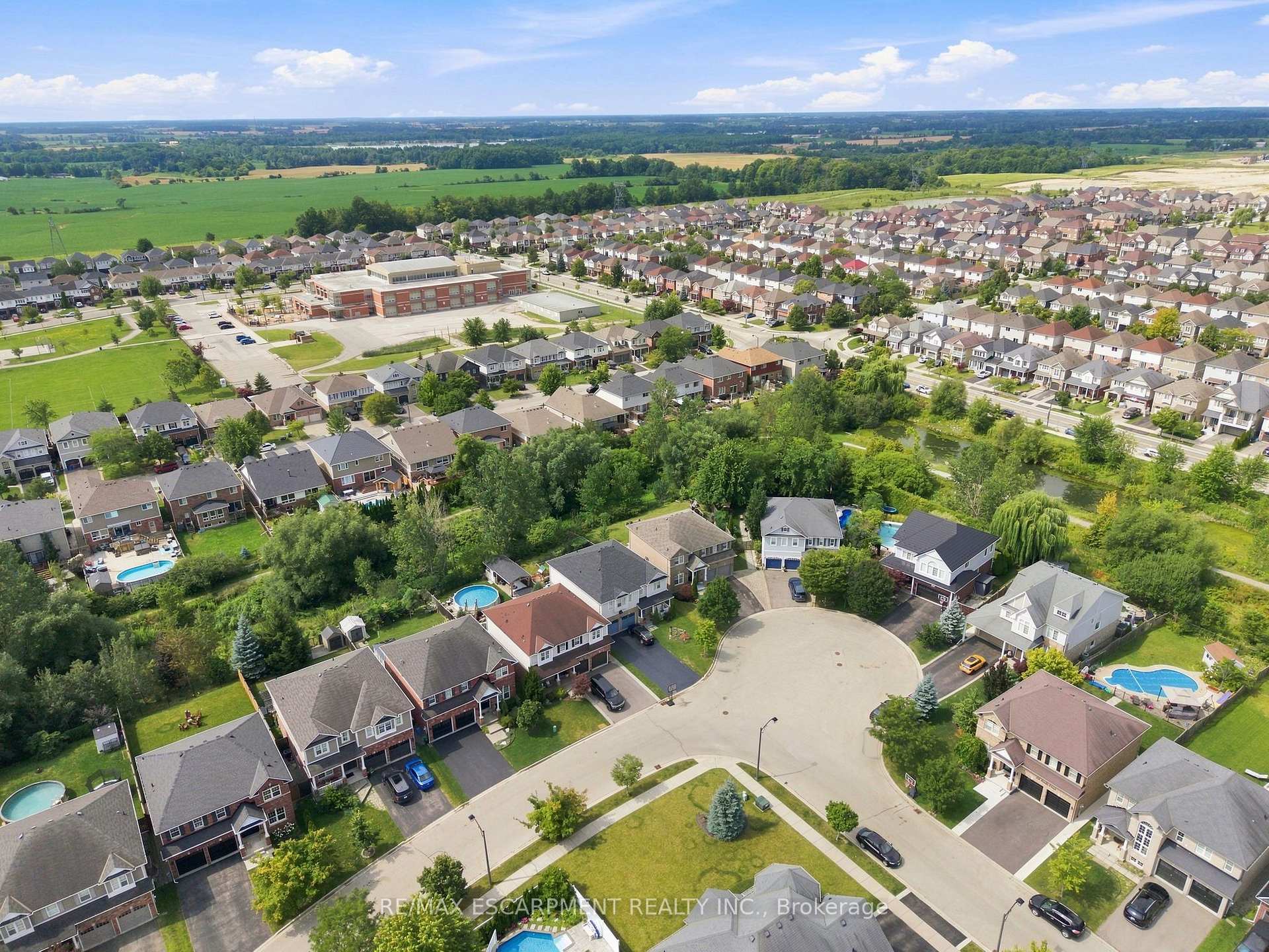 Photo 38 of 108 Fowler Drive, Hamilton, Binbrook — HOMEH