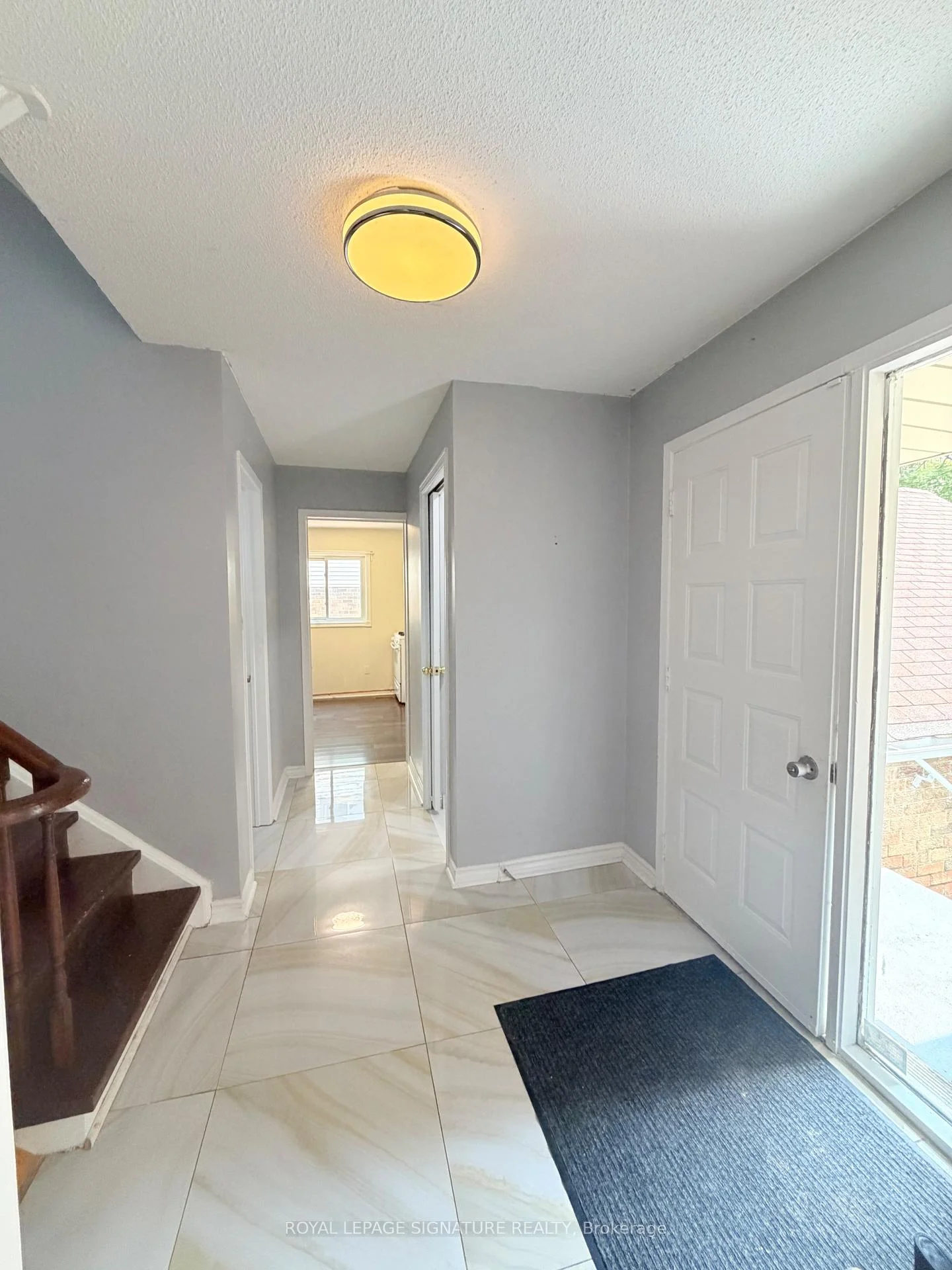 Photo 4 of Unit Main and Upper, 41 Broadbridge Drive, Scarborough, Rouge — HOMEH
