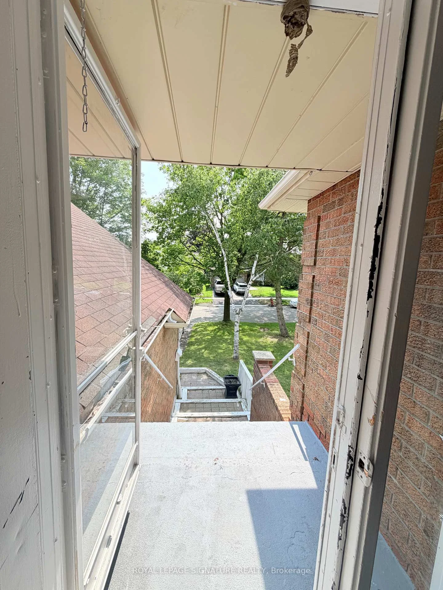 Photo 5 of Unit Main and Upper, 41 Broadbridge Drive, Scarborough, Rouge — HOMEH