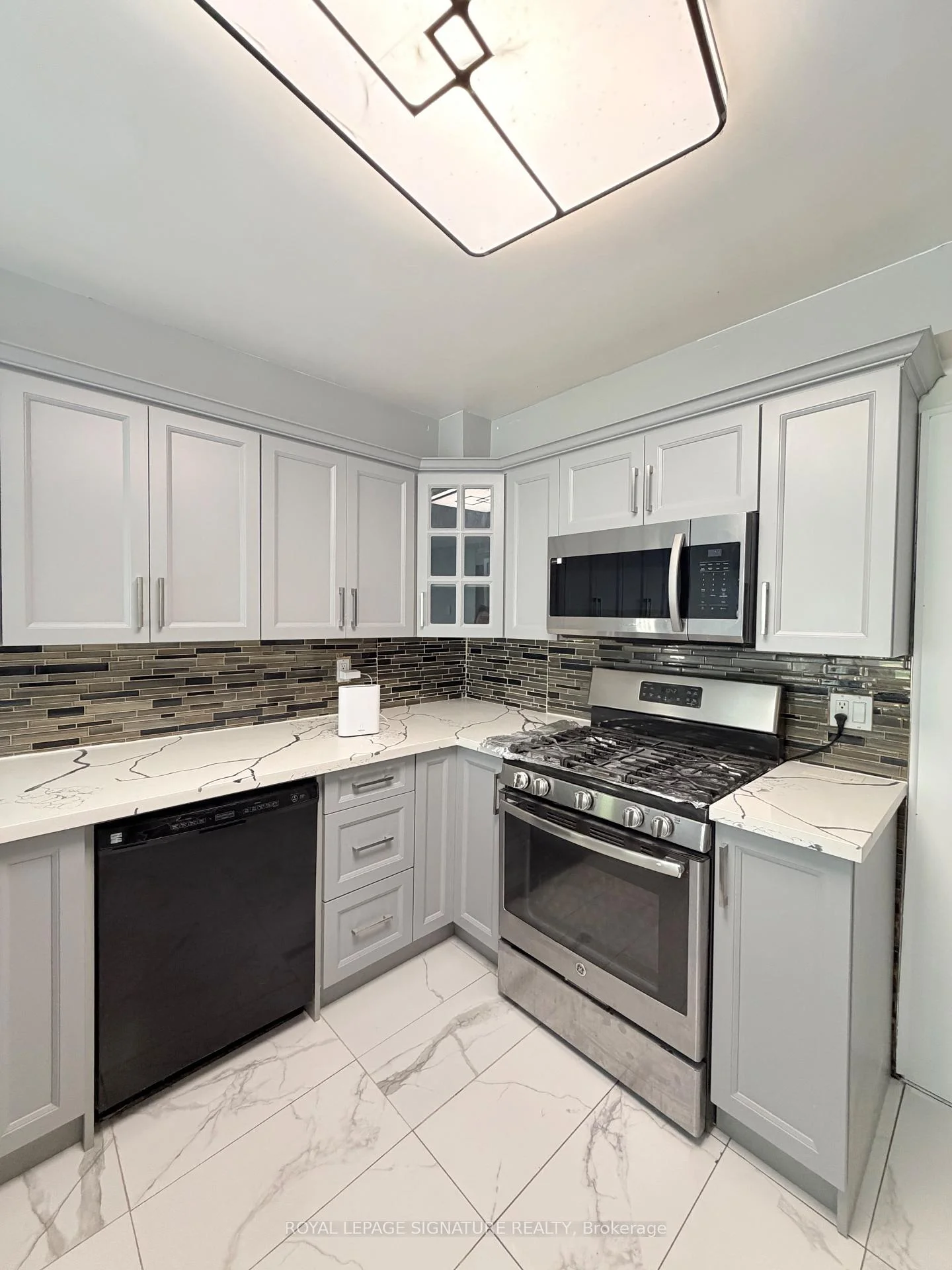 Photo 38 of Unit Main and Upper, 41 Broadbridge Drive, Scarborough, Rouge — HOMEH