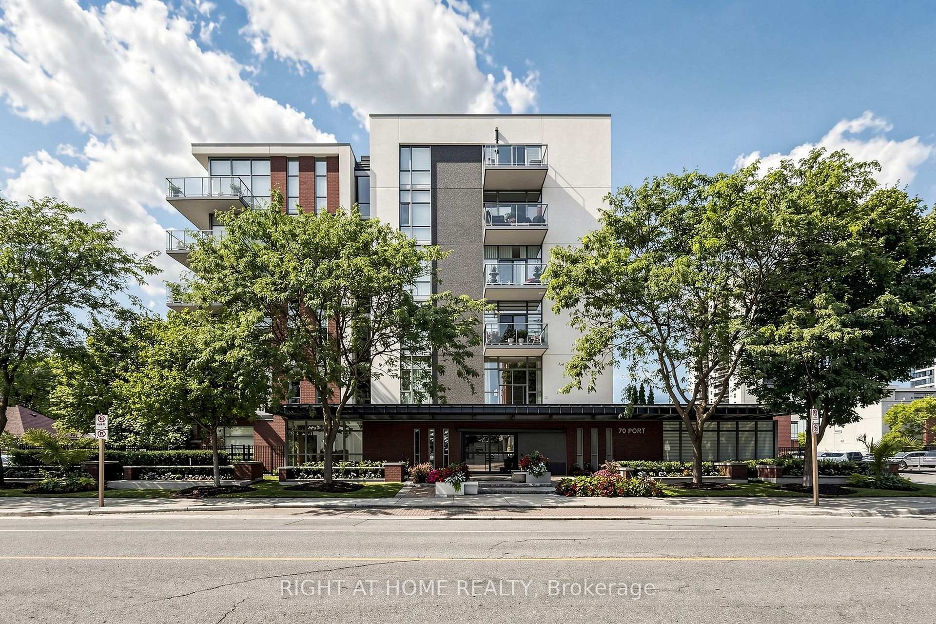 Photo 2 of Unit 408, 70 Port Street E, Mississauga, Port Credit — HOMEH
