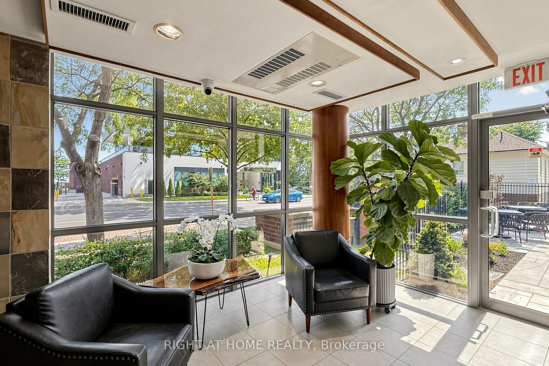 Photo 4 of Unit 408, 70 Port Street E, Mississauga, Port Credit — HOMEH