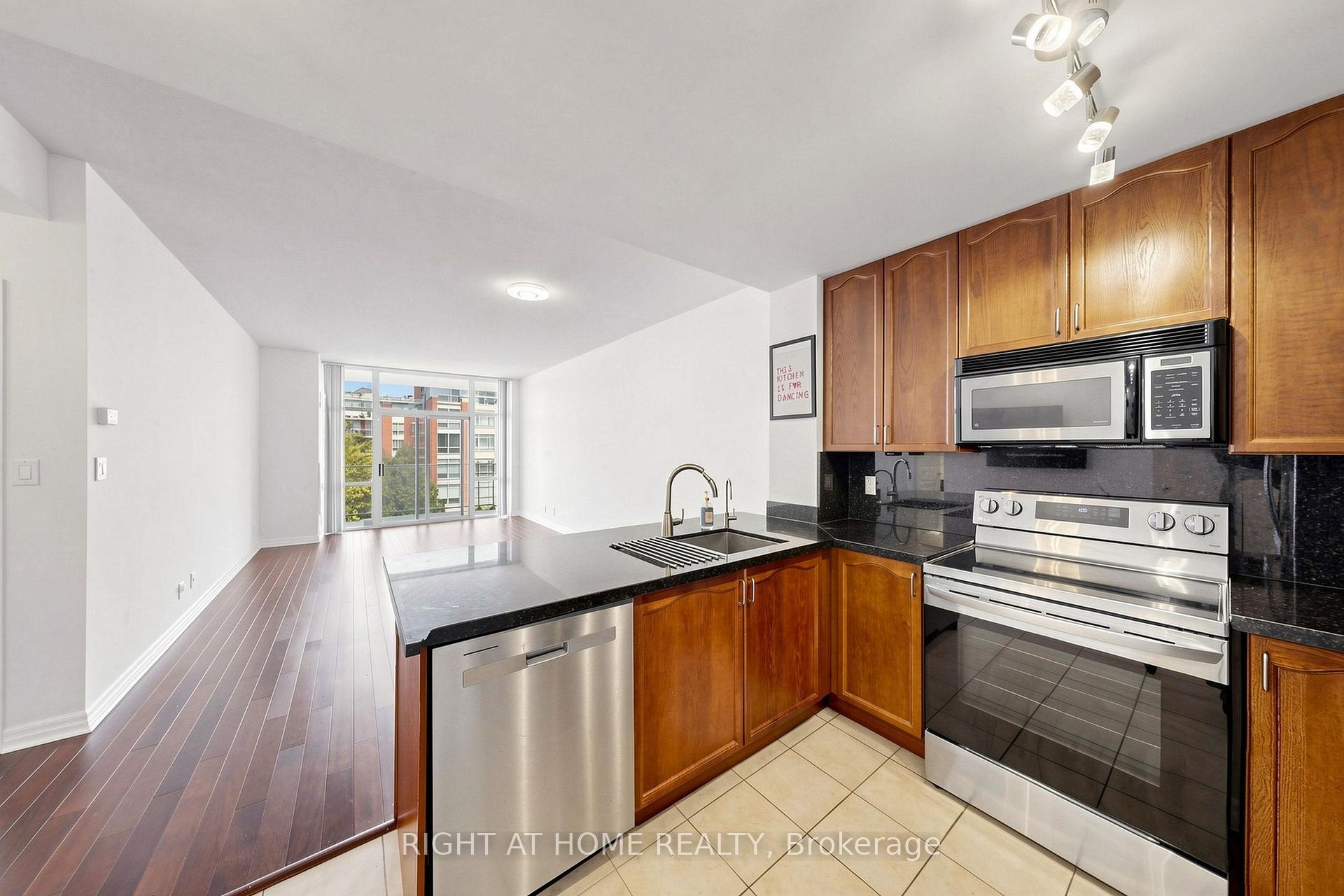 Photo 6 of Unit 408, 70 Port Street E, Mississauga, Port Credit — HOMEH