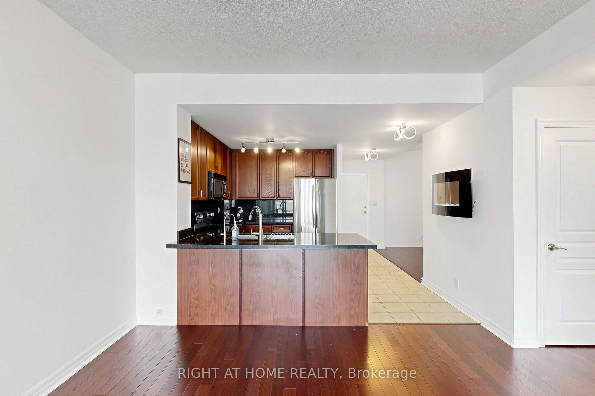Photo 14 of Unit 408, 70 Port Street E, Mississauga, Port Credit — HOMEH